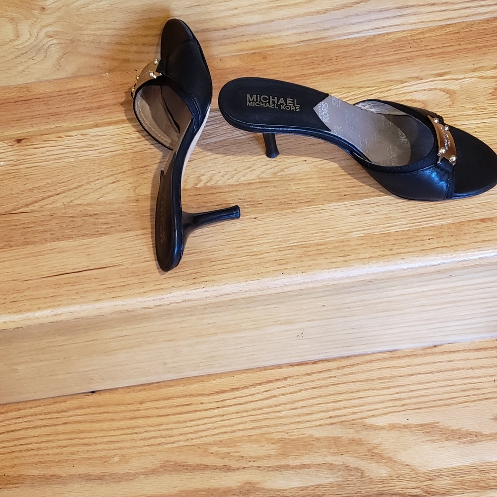 New Michael Kors black sling - Picture 6 of 9